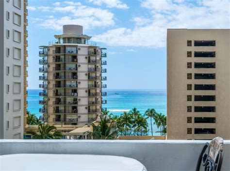 Zillow waikiki - Zillow has 10 homes for sale in Waikiki Honolulu matching Fee Simple Unit. View listing photos, review sales history, and use our detailed real estate filters to find the perfect place.